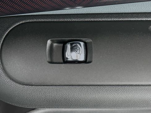 Used 2024 MINI Cooper Clubman S w/ MINI Untold Edition image 28