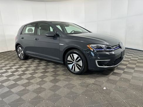 Used 2019 Volkswagen e-Golf SEL Premium image 2
