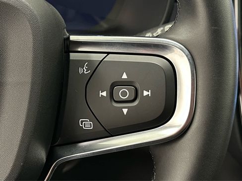 Used 2023 Volvo XC40 Recharge Plus w/ Protection Package Premier image 26