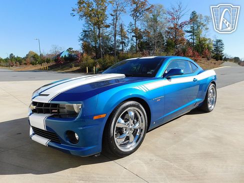 Used 2010 Chevrolet Camaro SS RWD image 7