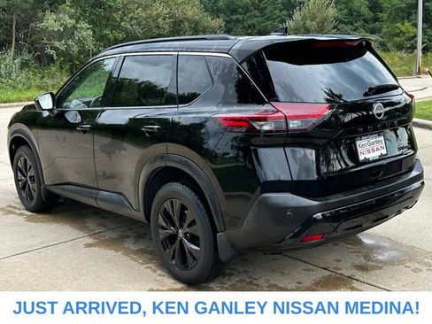 Certified 2023 Nissan Rogue SV w/ SV Premium B Package AWD/4WD image 5
