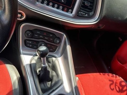 Used 2017 Dodge Challenger R/T Scat Pack RWD image 28
