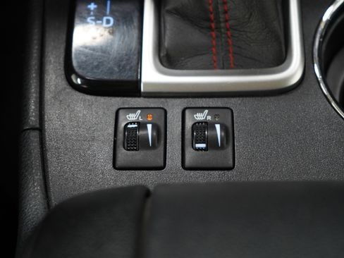 Used 2019 Toyota Highlander SE image 23