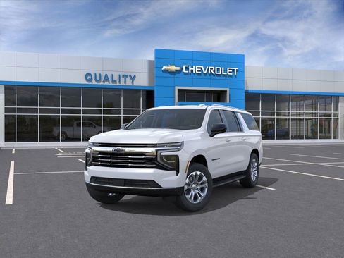 New 2026 Chevrolet Suburban LT image 32