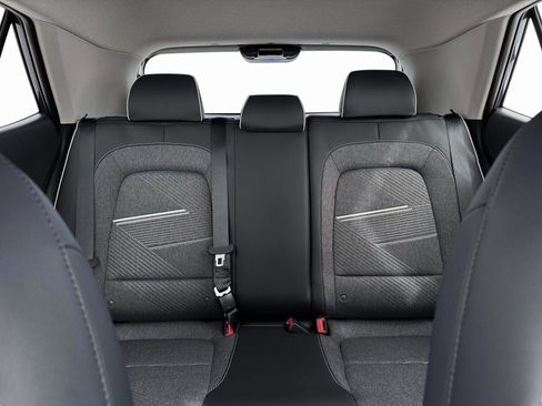 New 2026 Hyundai Venue SEL FWD image 16