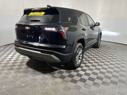 Used 2025 Chevrolet Equinox LT w/ Safety and Technology Package AWD/4WD image 8