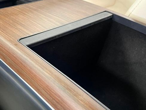 Used 2022 Tesla Model X AWD image 58