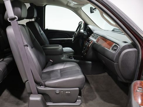 Used 2009 Chevrolet Silverado 1500 LTZ w/ Suspension Package, Off-Road AWD/4WD image 22