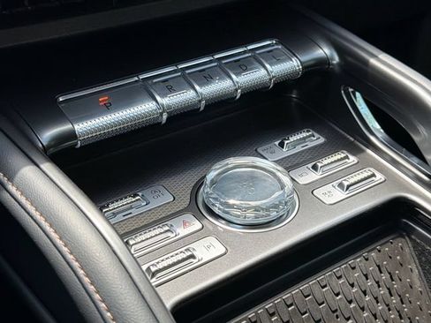 New 2026 Lincoln Nautilus Reserve AWD/4WD image 30