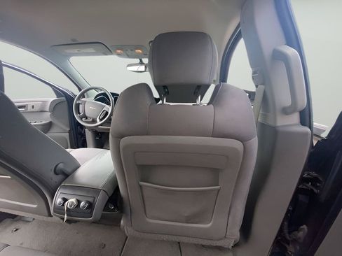 Used 2013 Chevrolet Traverse LS FWD image 33