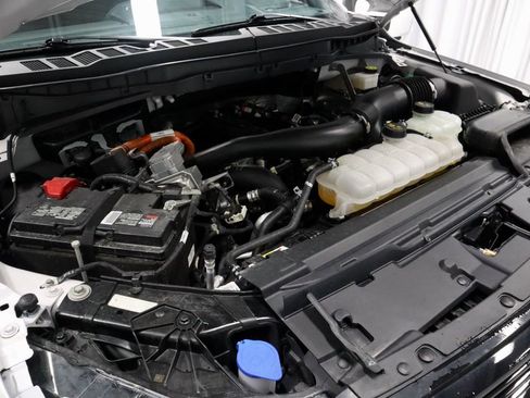 Certified 2024 Ford F150 Platinum w/ Equipment Group 702A High AWD/4WD image 17