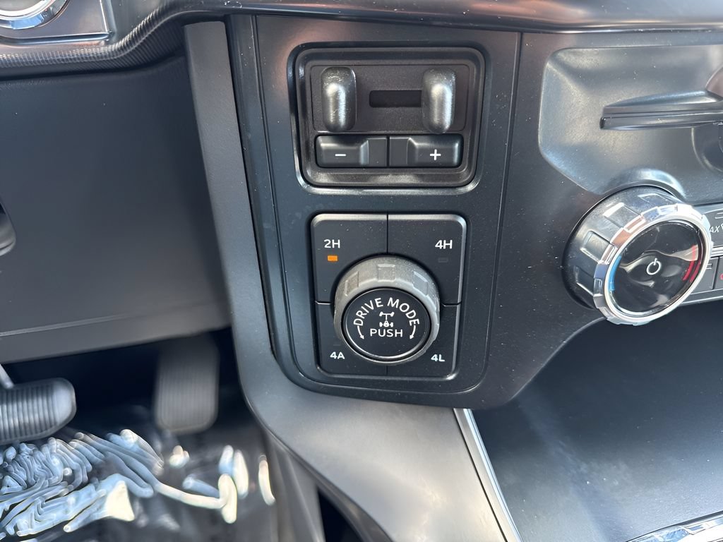 Used 2025 Ford F150 Lariat w/ Equipment Group 501A Mid AWD/4WD image 21