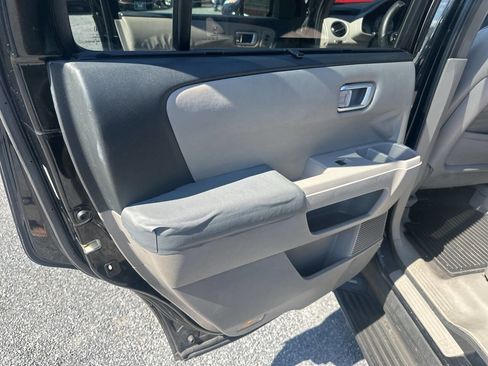 Used 2011 Honda Pilot Touring image 12