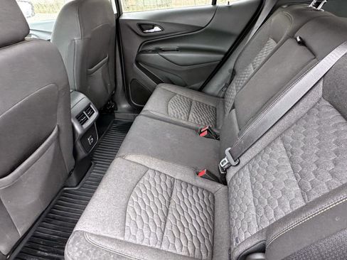 Used 2019 Chevrolet Equinox LT w/ Driver Convenience Package image 11