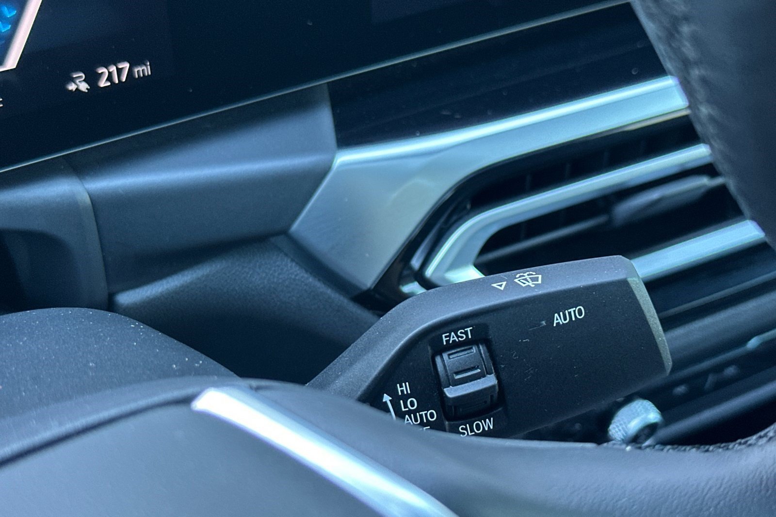 Certified 2023 BMW i4 eDrive40 w/ Premium Package RWD image 33