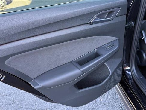 Used 2023 Volkswagen Golf GTI image 23