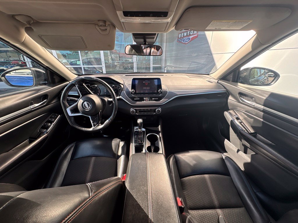Used 2024 Nissan Altima 2.5 SR FWD image 10