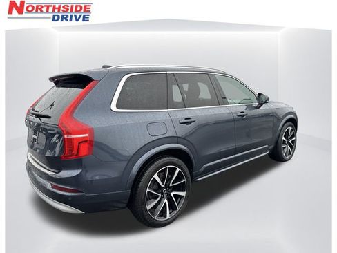 Used 2022 Volvo XC90 T6 Momentum w/ Advanced Package image 6