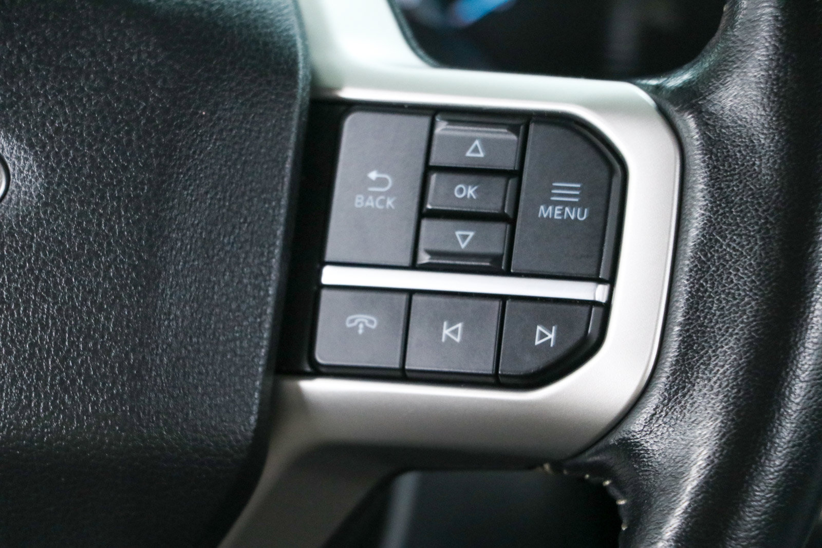 Used 2024 Ford Expedition XLT RWD image 15