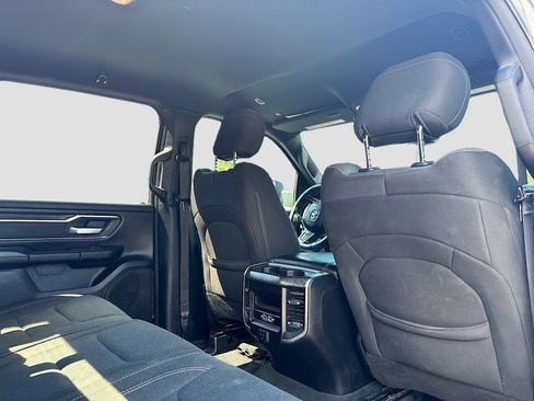 Used 2019 RAM 1500 Big Horn RWD image 23