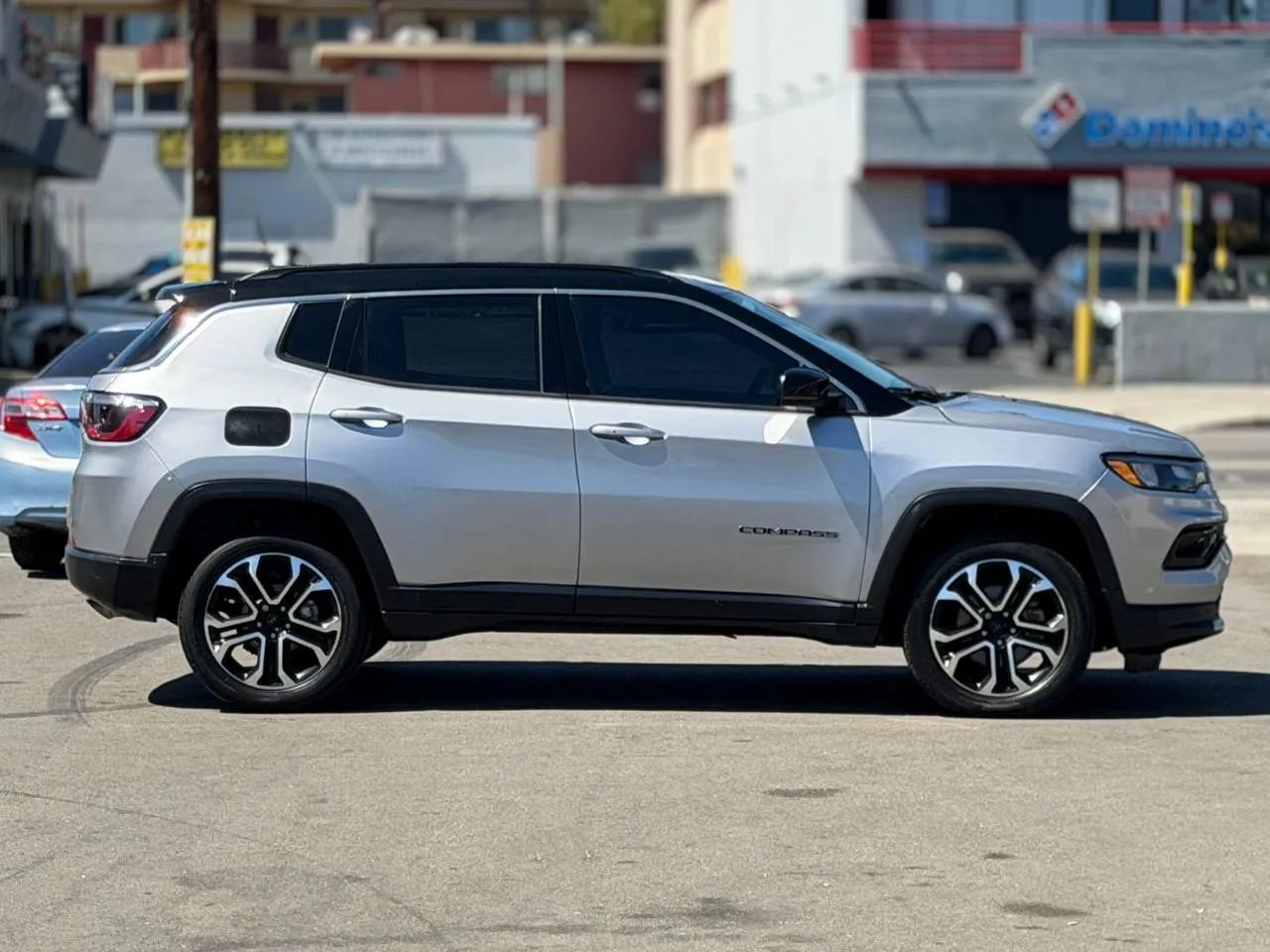 Used 2022 Jeep Compass Limited AWD/4WD image 18