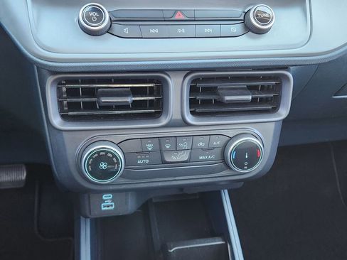 Used 2022 Ford Maverick XL image 27