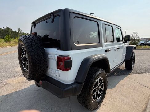 Used 2026 Jeep Wrangler Unlimited Rubicon AWD/4WD image 7