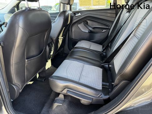 Used 2017 Ford Escape Titanium image 13