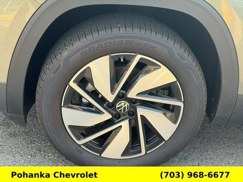 Used 2026 Volkswagen Atlas SEL AWD/4WD image 31