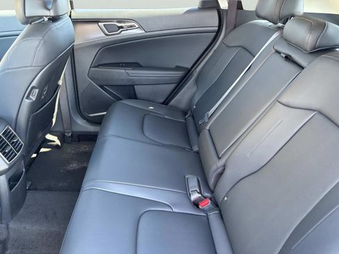 New 2026 Kia Sportage EX image 18