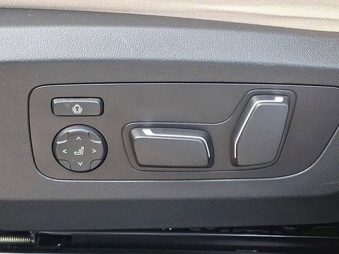 Used 2025 BMW X3 xDrive30i w/ Premium Package image 26