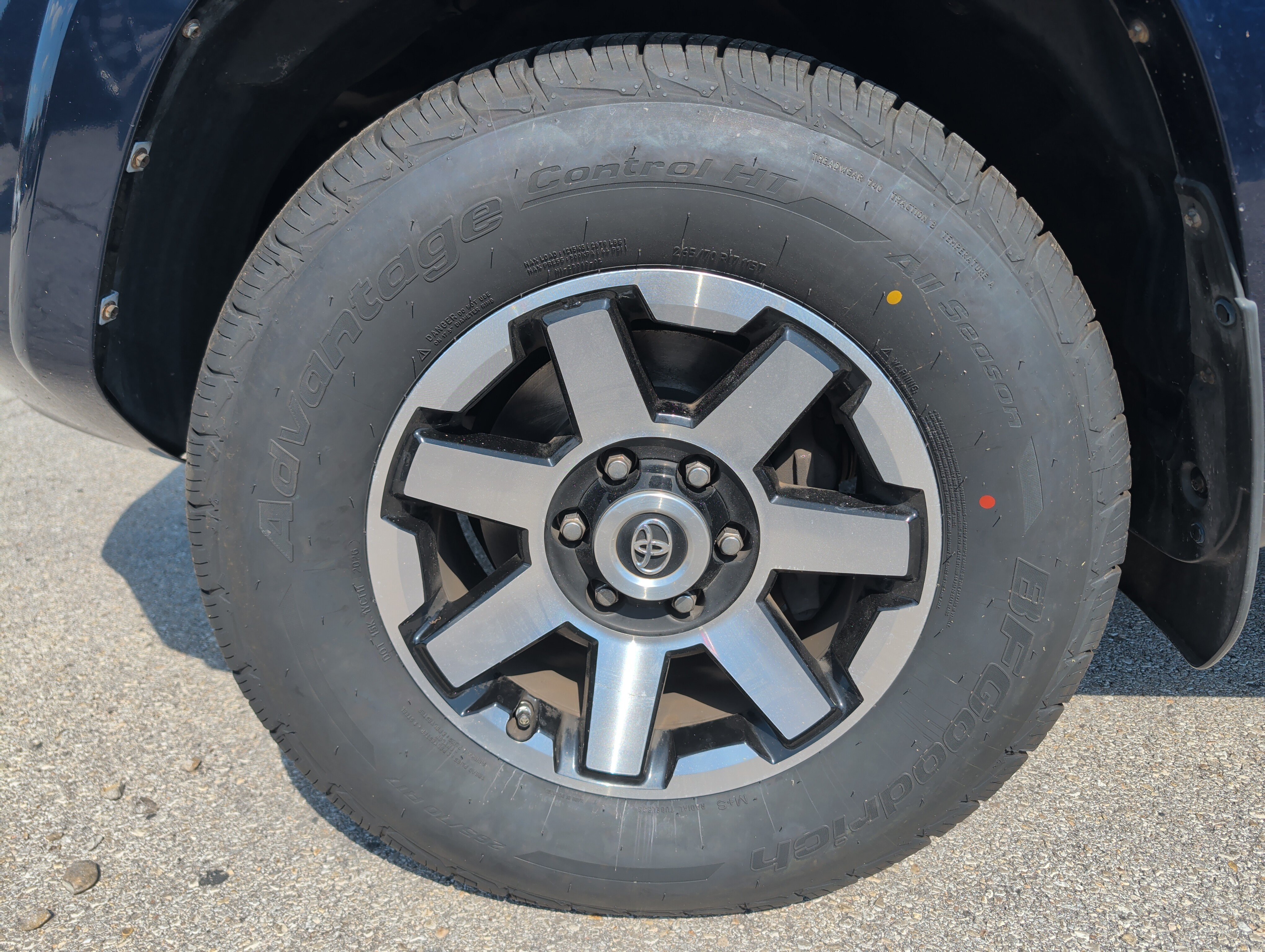 Used 2016 Toyota 4Runner SR5 RWD image 22
