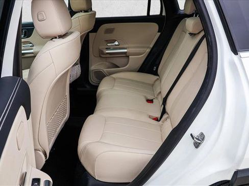 Used 2024 Mercedes-Benz GLA 250 4MATIC image 22