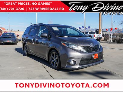 Certified 2016 Toyota Sienna SE w/ SE Preferred Package