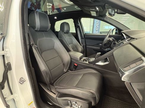 Used 2020 Jaguar E-PACE R-Dynamic HSE image 24