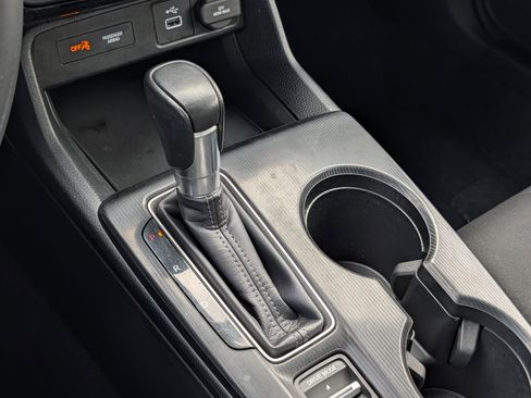 Used 2023 Honda Civic Sport image 25