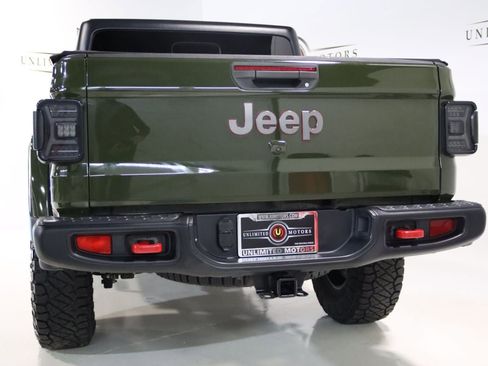 Used 2021 Jeep Gladiator Rubicon AWD/4WD image 32