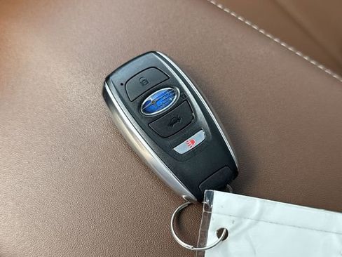 Used 2025 Subaru Ascent Touring AWD/4WD image 30
