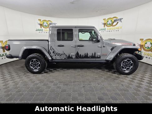 Used 2022 Jeep Gladiator Mojave w/ Cold Weather Group AWD/4WD image 11