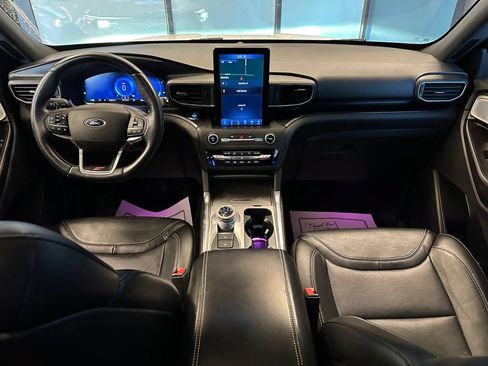 Used 2020 Ford Explorer ST w/ Premium Technology Package AWD/4WD image 9