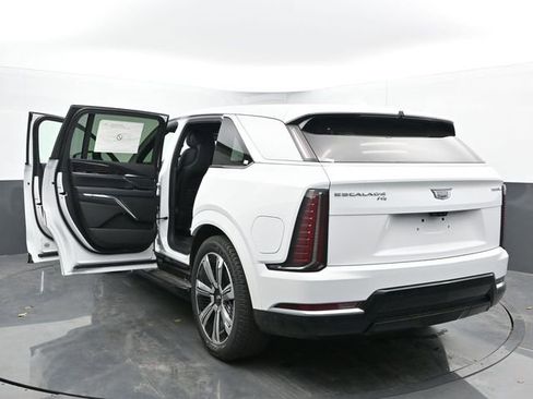 New 2025 Cadillac Escalade IQ Luxury 1 image 53