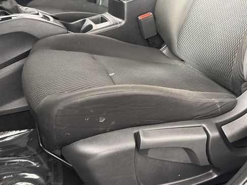 Used 2022 Nissan Rogue Sport S FWD image 18