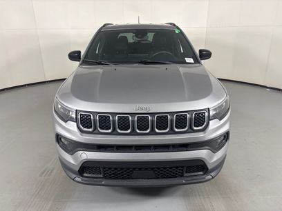 Used 2024 Jeep Compass Latitude
