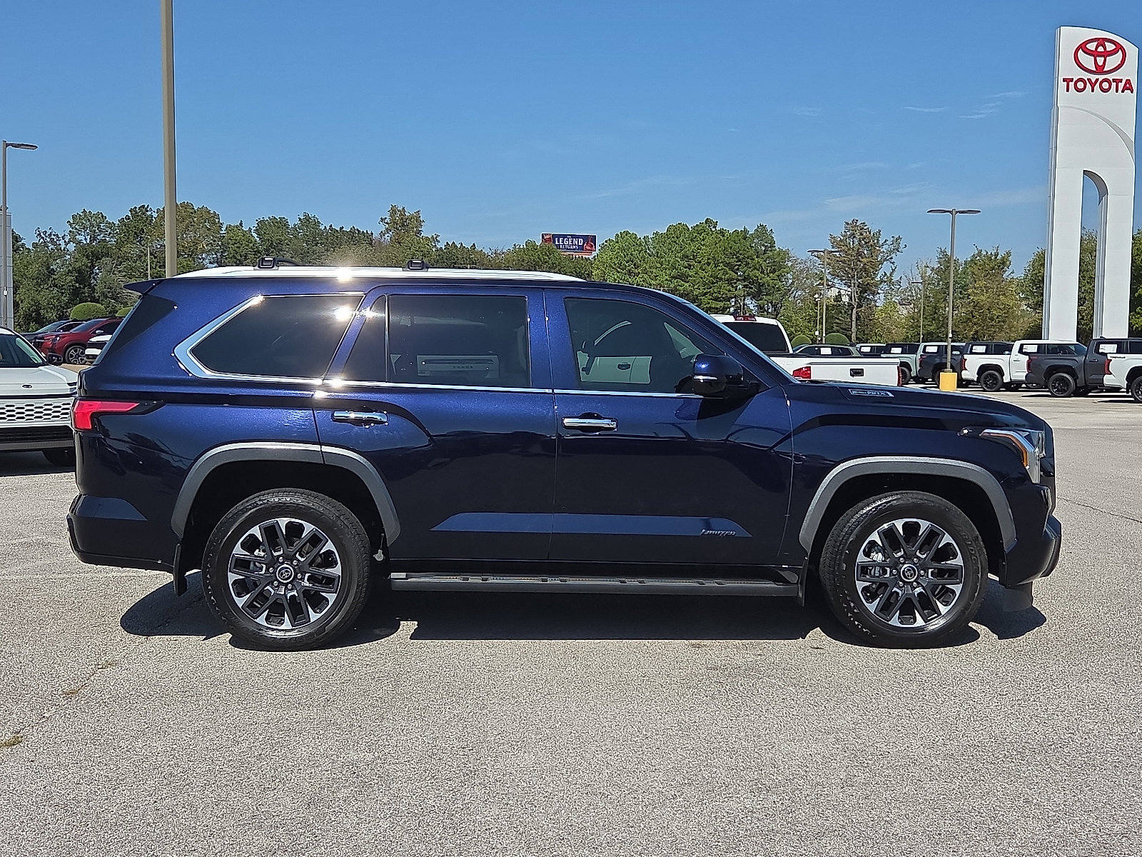 Used 2024 Toyota Sequoia Limited AWD/4WD image 6
