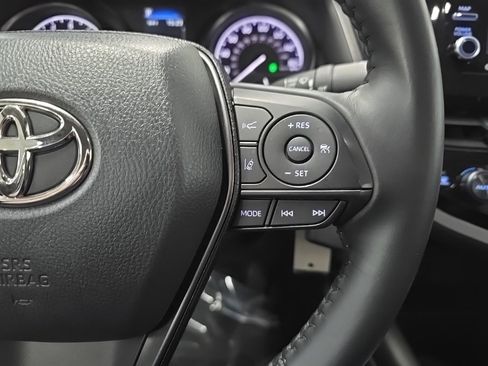 Used 2023 Toyota Camry SE image 20