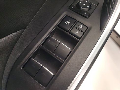 Used 2023 Toyota RAV4 XLE image 20