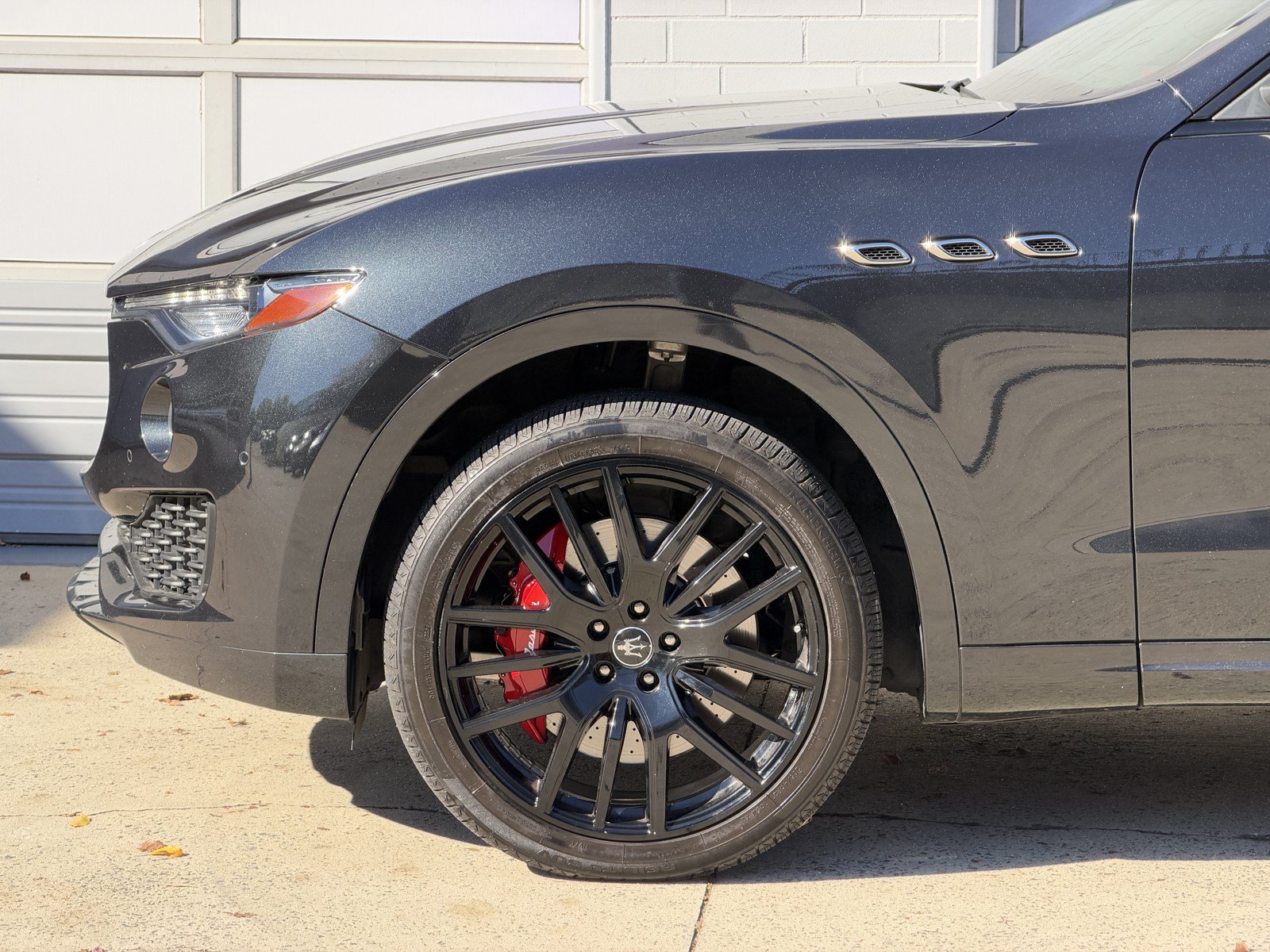 Used 2021 Maserati Levante S AWD/4WD image 8