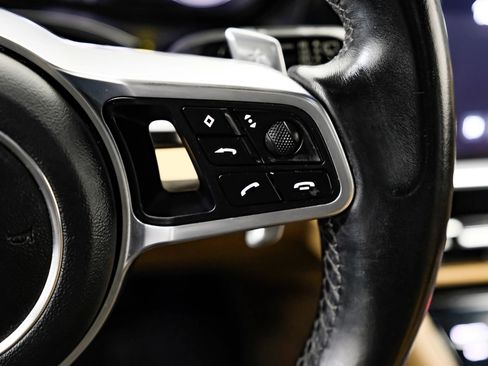 Used 2019 Porsche Cayenne Sport Utility 4D image 22