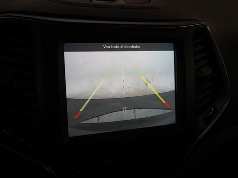 Used 2020 Jeep Cherokee Trailhawk w/ Cold Weather Group AWD/4WD image 21