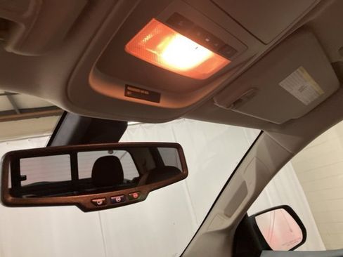 Used 2019 Chevrolet Colorado ZR2 image 18